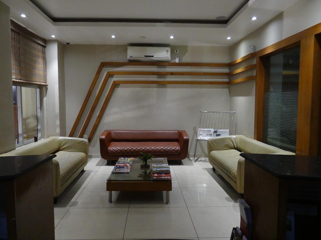 Hotel Rajdhani Regency Guwahati Exterior foto